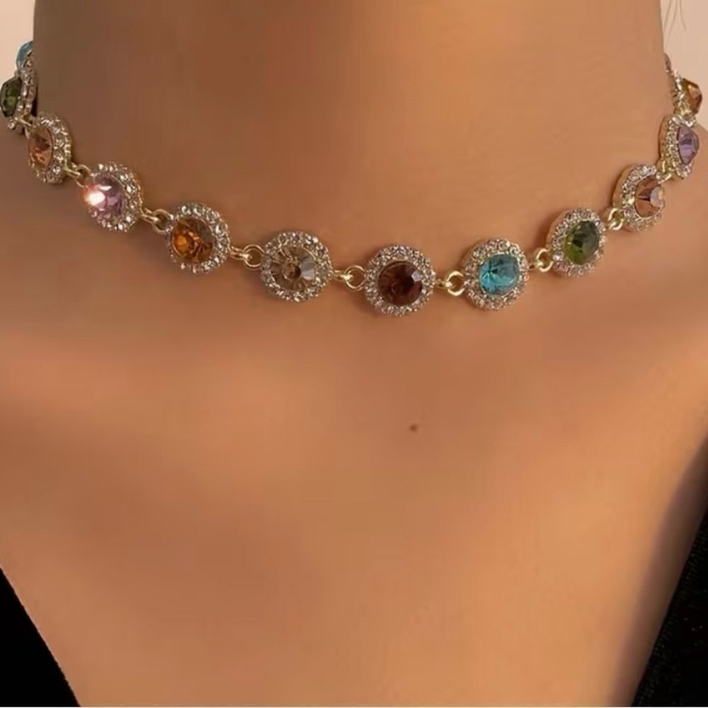 🩵 New Dazzling Multicolor Crystals Goldtone Necklace 🩵